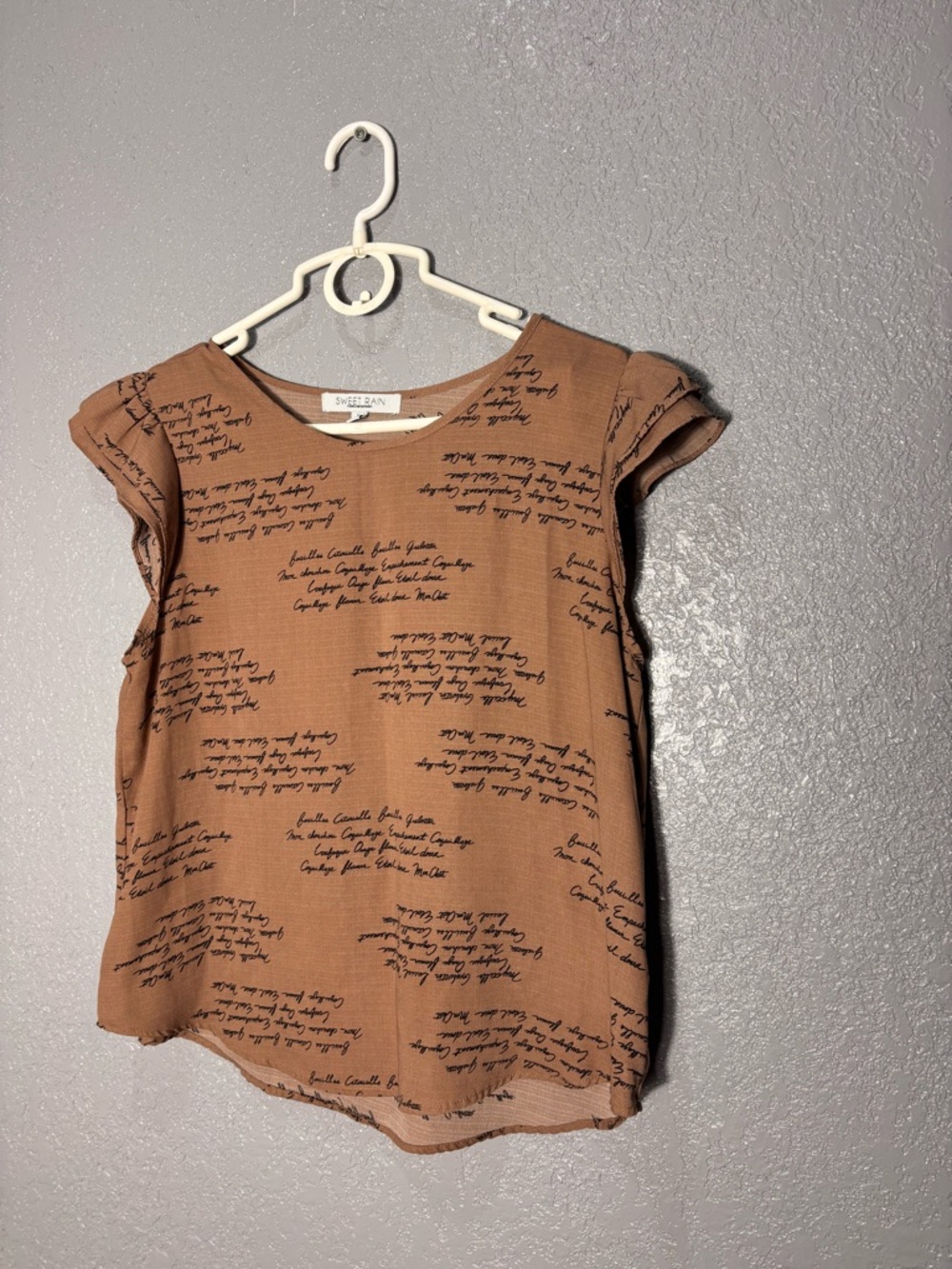 Sweet Rain Brown Script Print Short Sleeve Top
